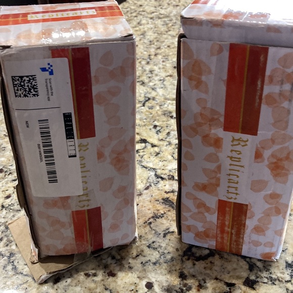 Brand new brass chalices / goblets - Picture 3 of 3